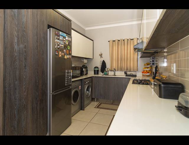 3 BEDROOM APARTMENT TO LET IN SANDOWN